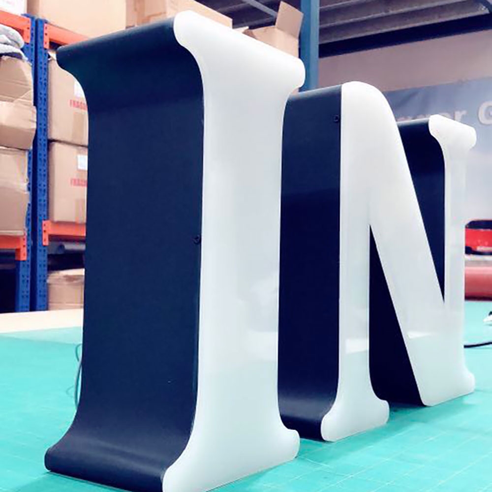 Cartas LED sin borde iluminadas de la cara