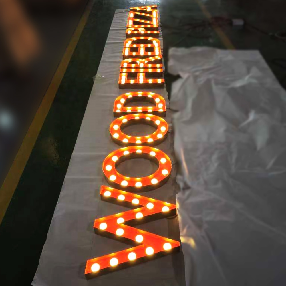 Cartas de marquesina de bombillas LED