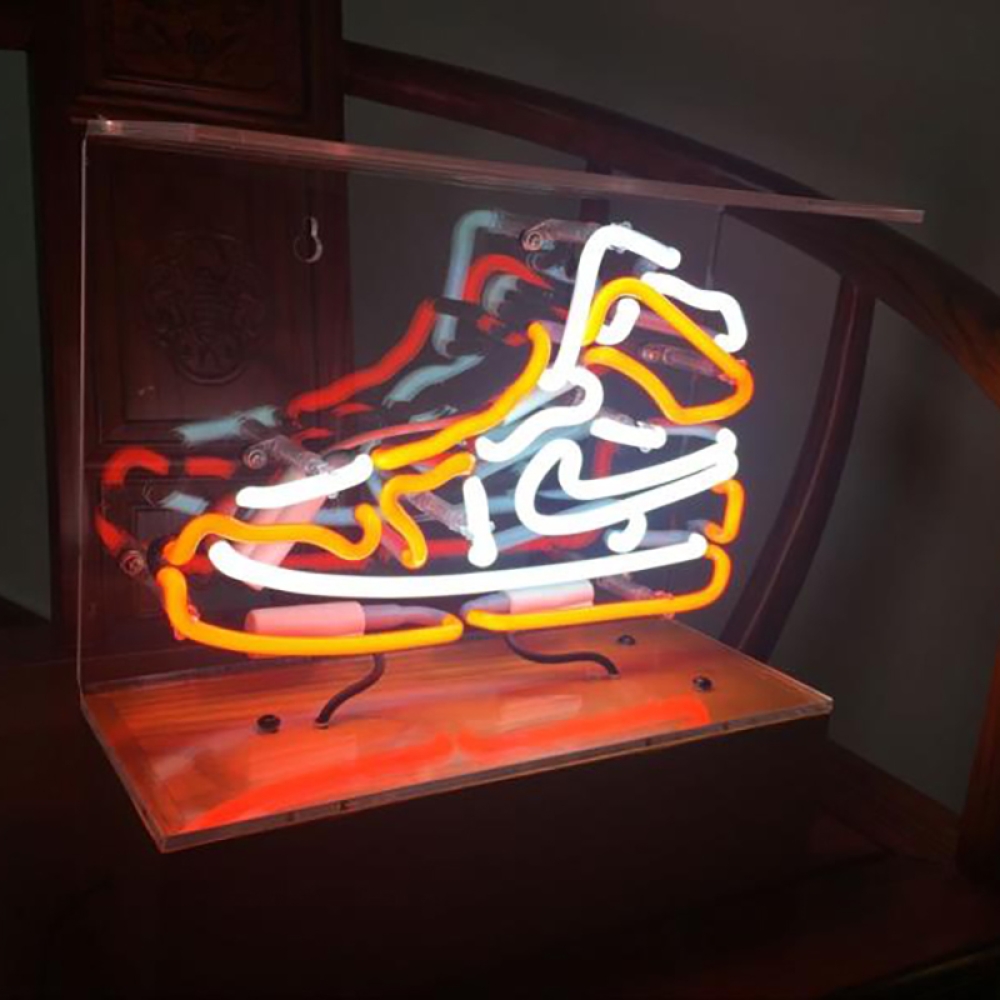 Signes de néon en verre vintage