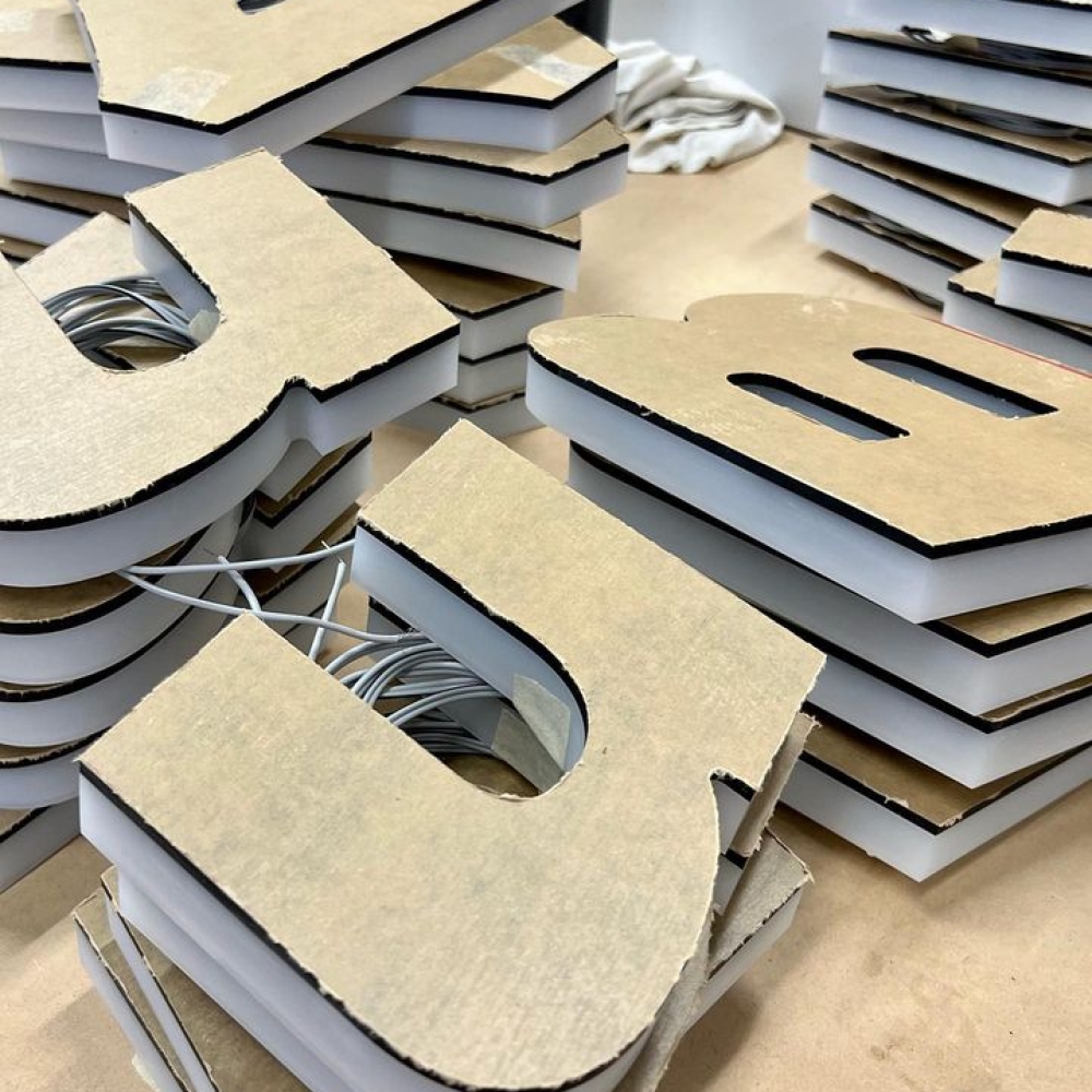 Burbank Acrilic Segno retroilluminato