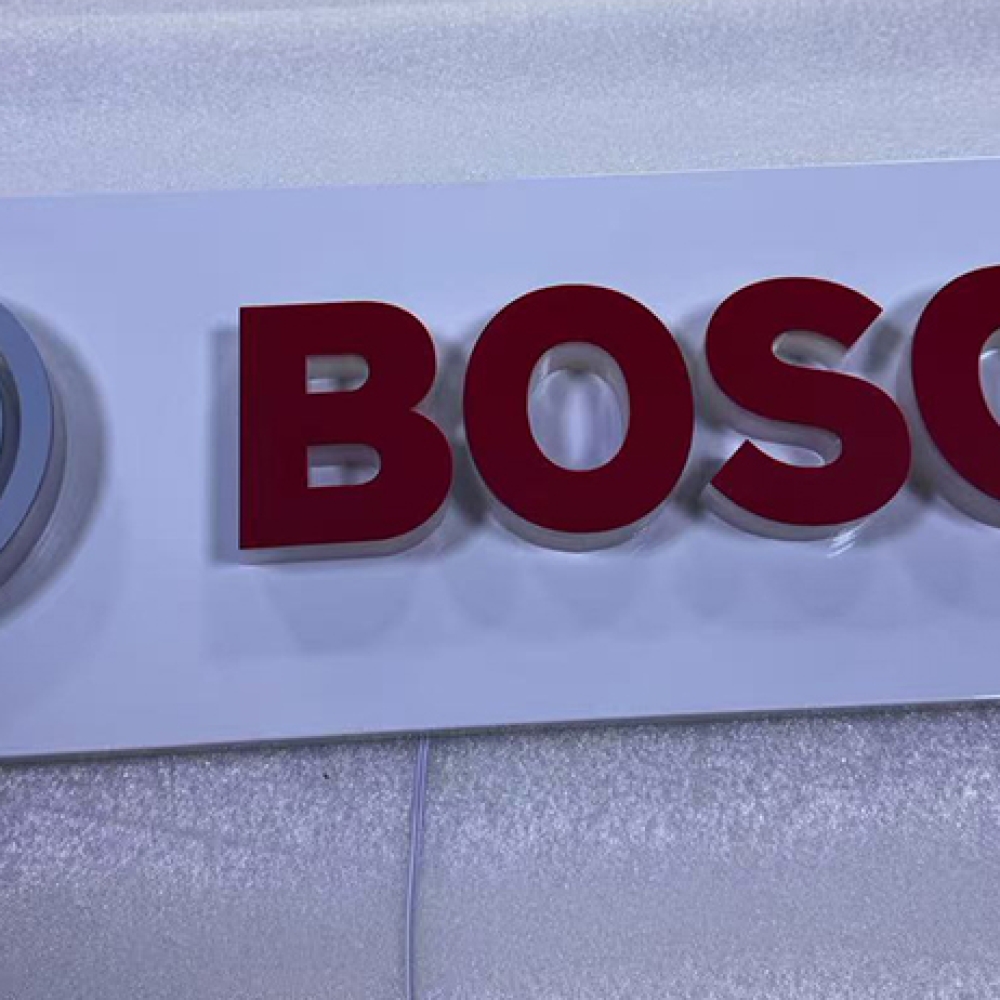 Bosch Slim Light Box