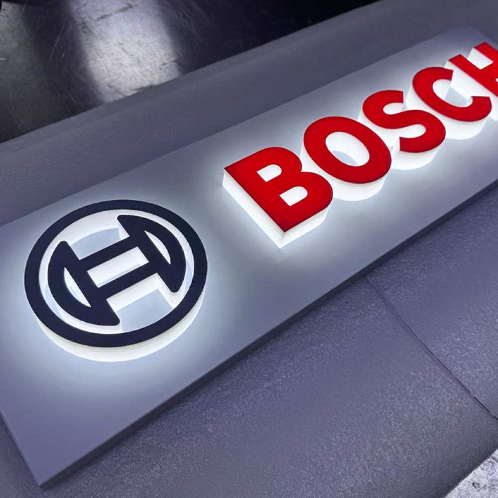 Bosch Slim Light Box