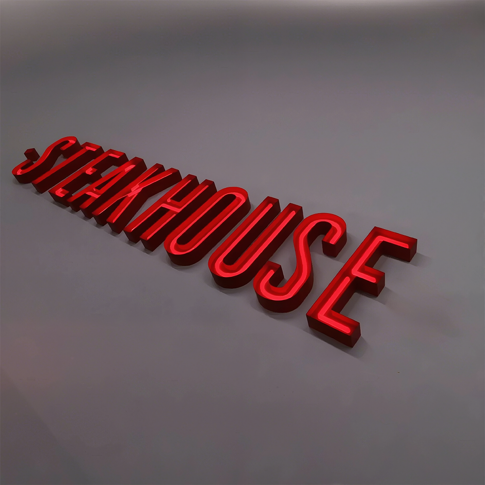 Lettere a LED in finto led in stile neon