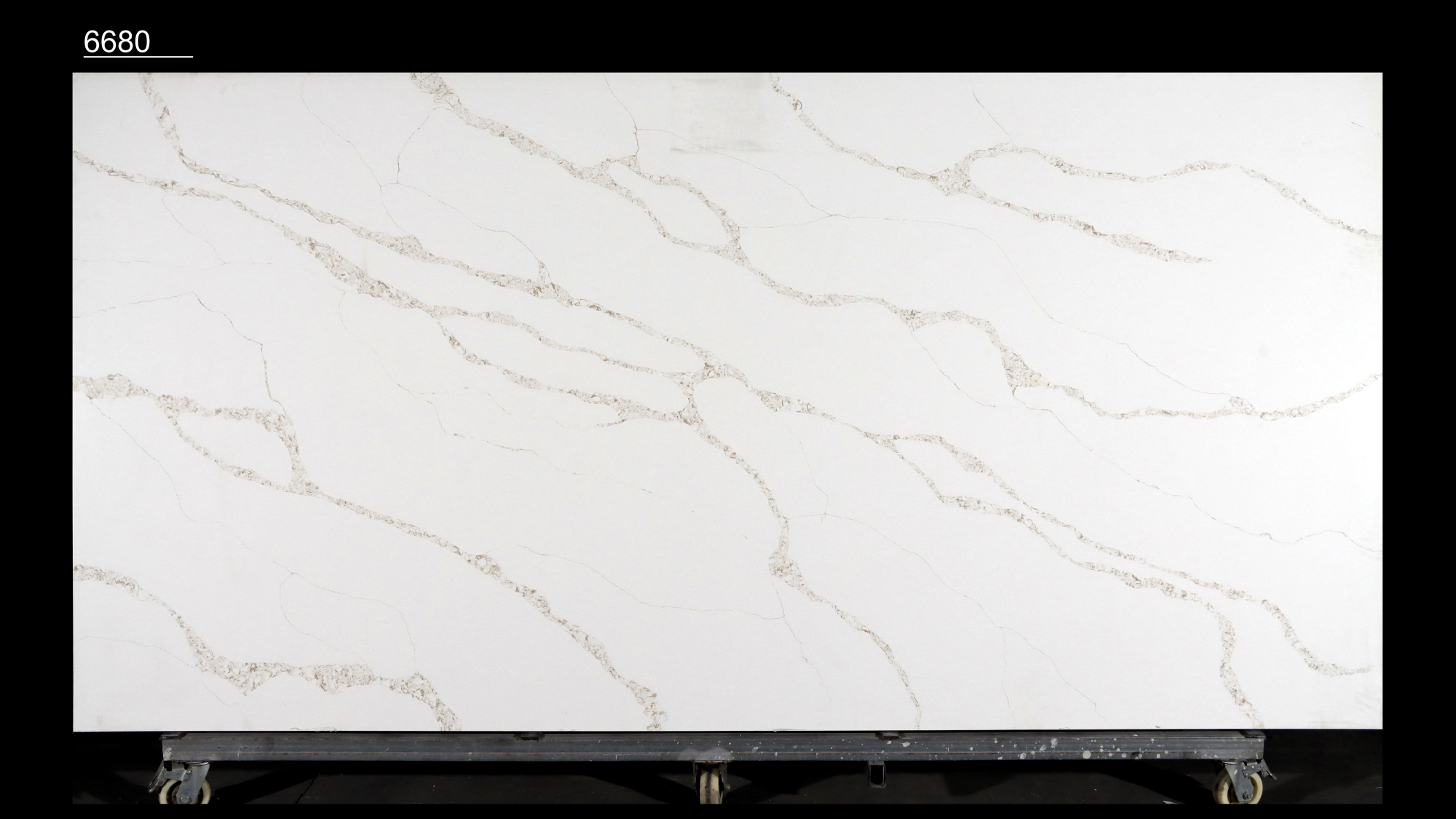 Calacatta Quartz Slab GSQ 6680for Kitchen Countertops & Vanity Tops