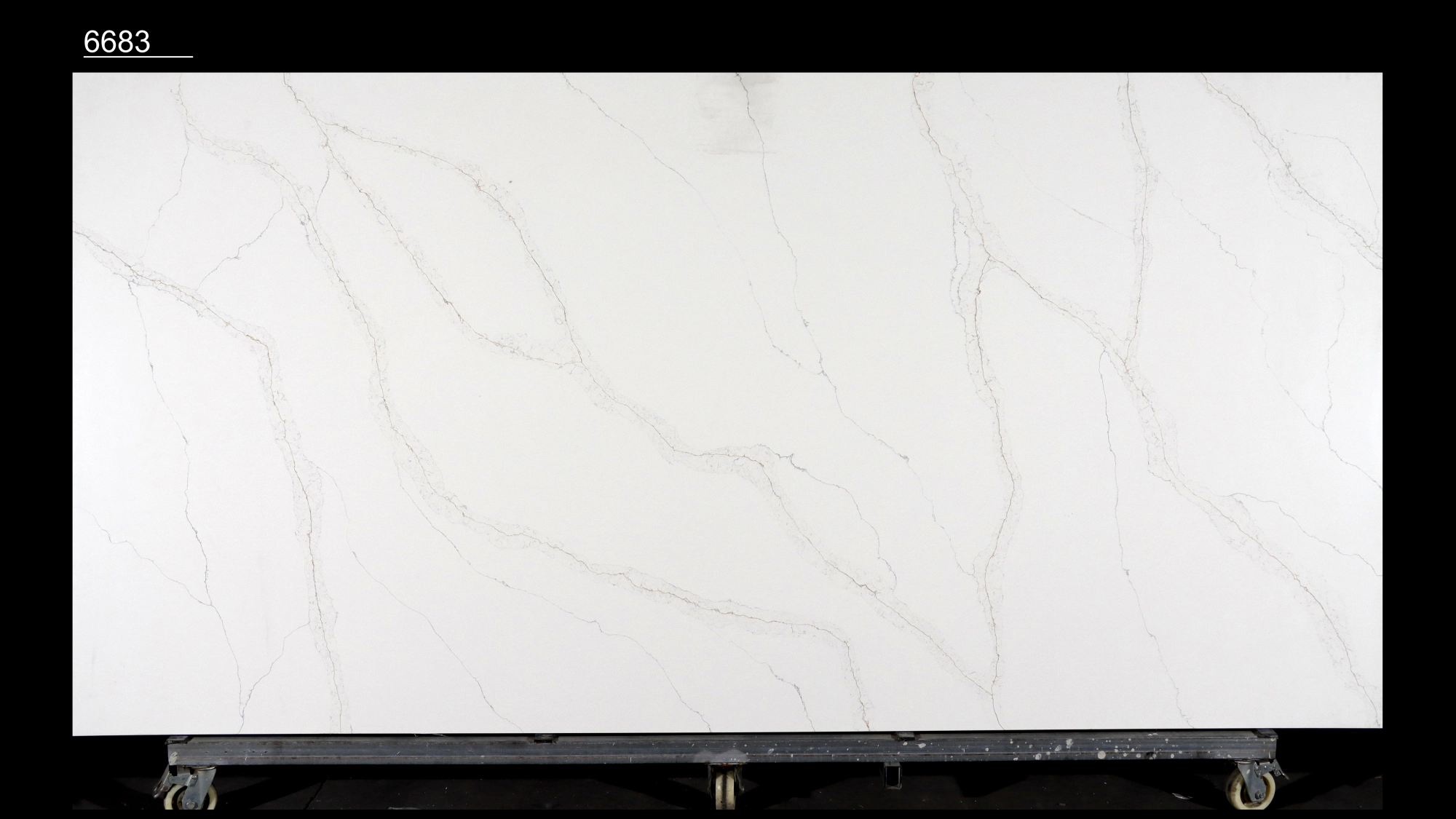 Calacatta Quartz Slab GSQ 6683for Kitchen Countertops & Vanity Tops