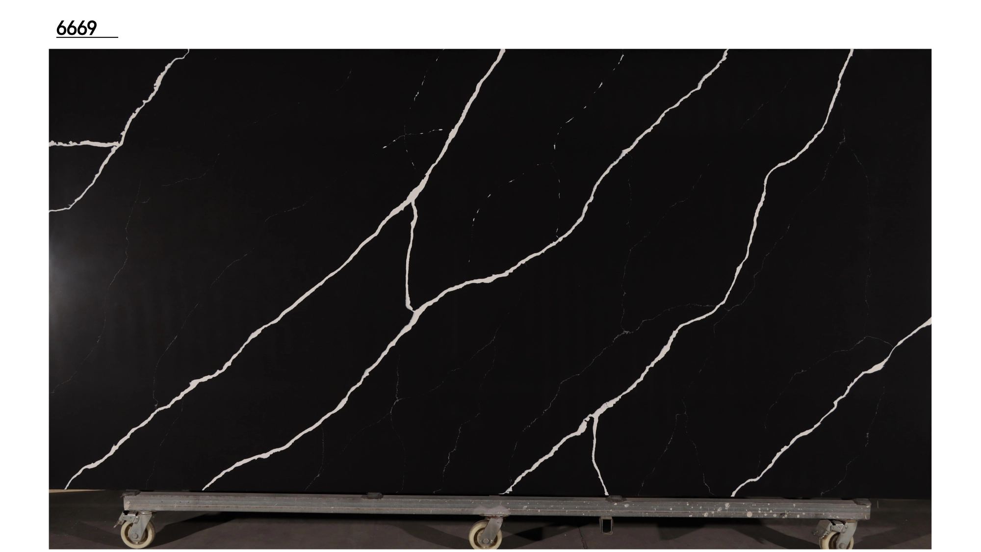 Calacatta Quartz Slab GSQ 6669 for Kitchen Countertops & Vanity Tops