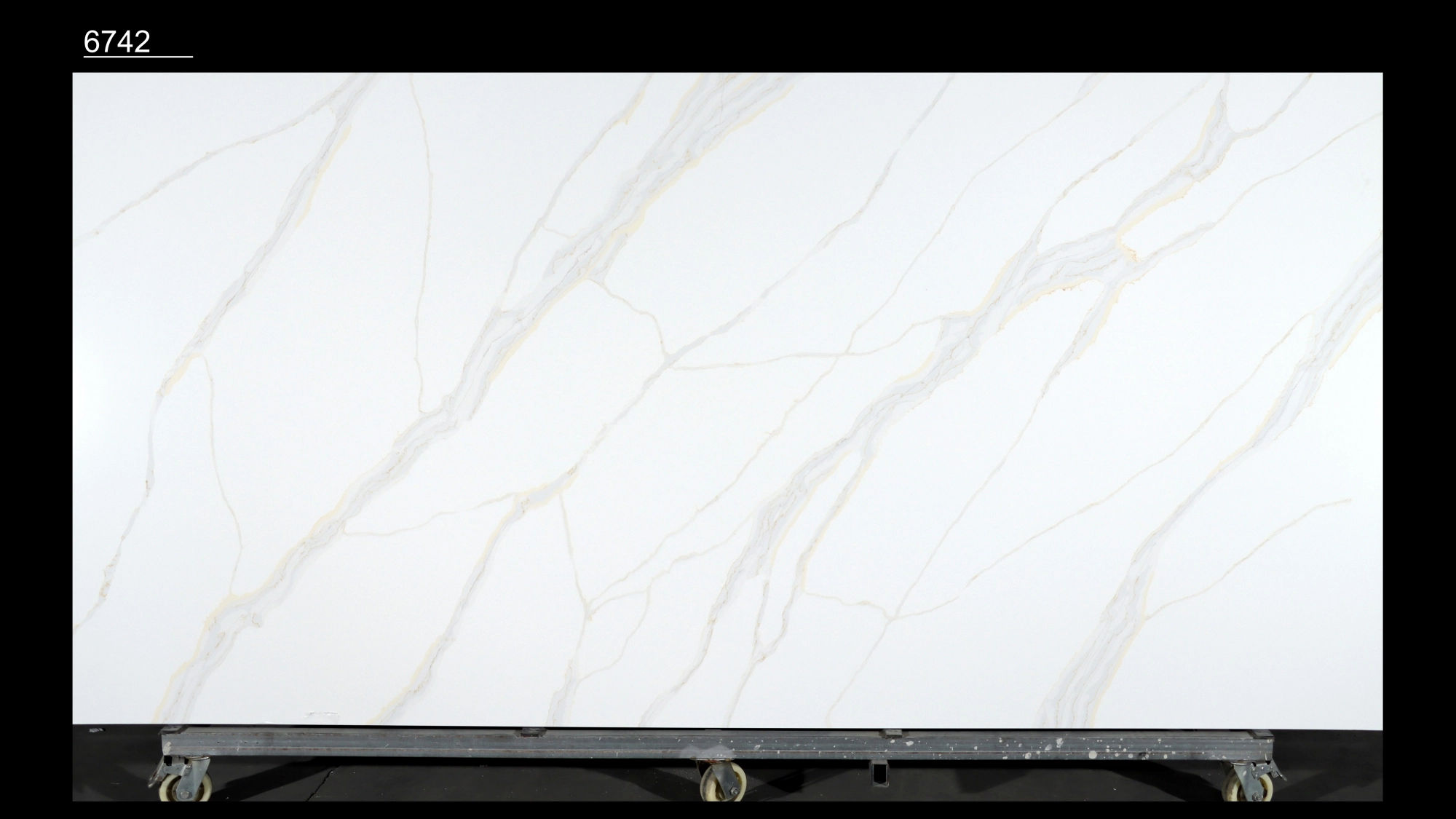 Calacatta Quartz Slab GSQ 6742 for Kitchen Countertops & Vanity Tops