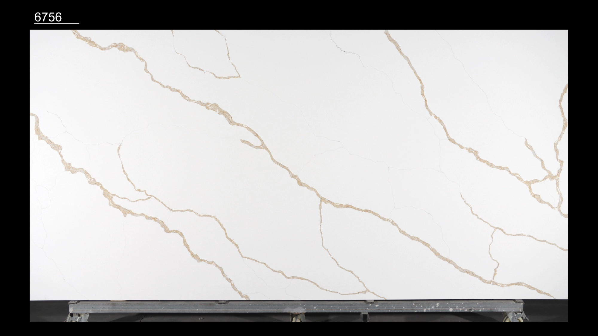 Calacatta Quartz Slab GSQ 6756 for Kitchen Countertops & Vanity Tops