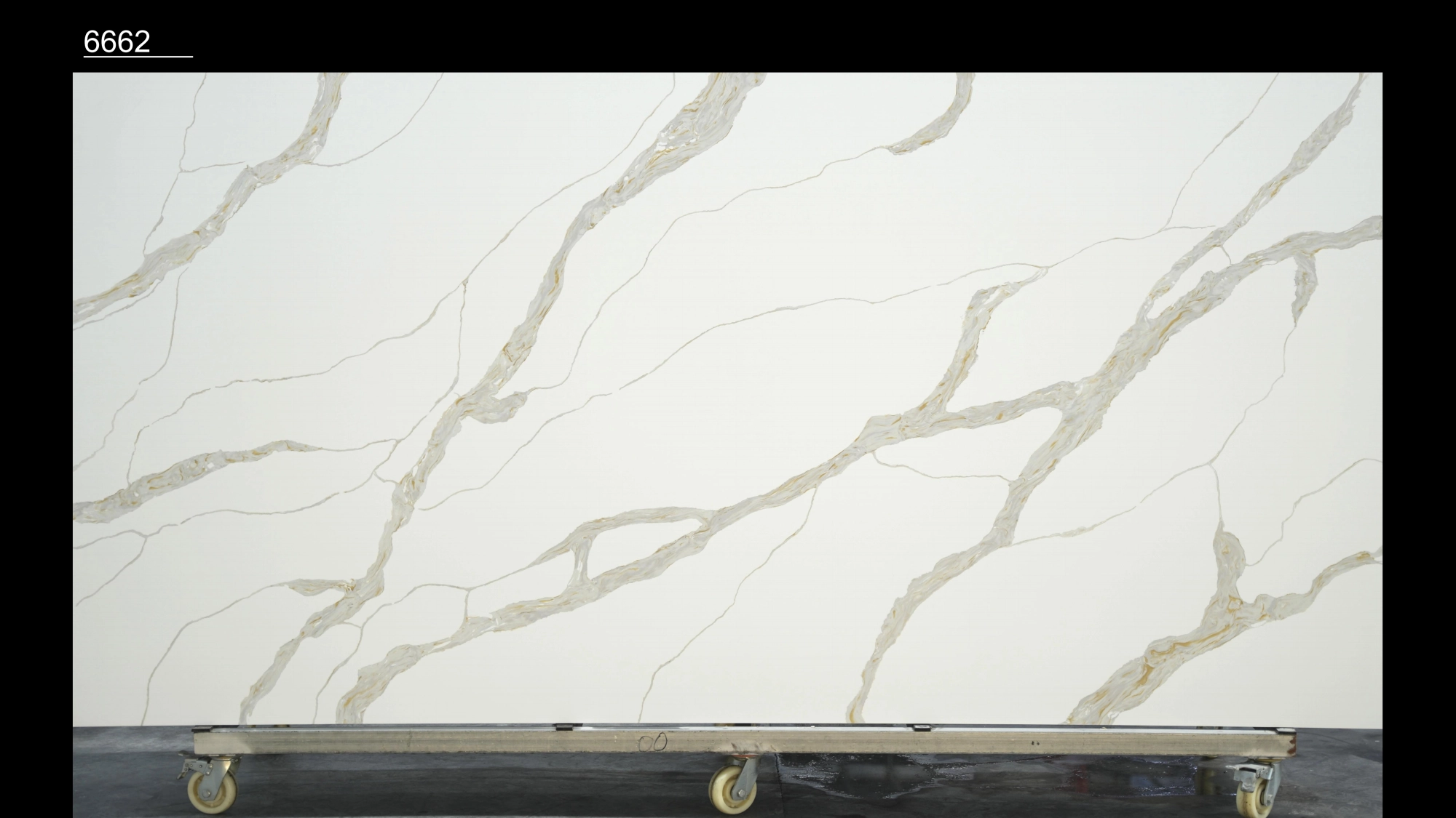 Calacatta Quartz Slab GSQ 6662 for Kitchen Countertops & Vanity Tops