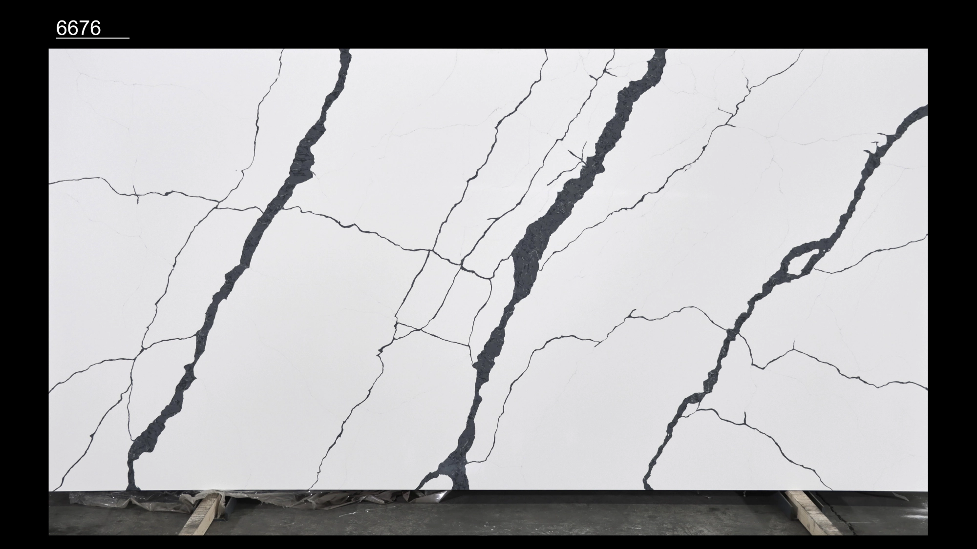 Calacatta Quartz Slab GSQ 6676 for Kitchen Countertops & Vanity Tops
