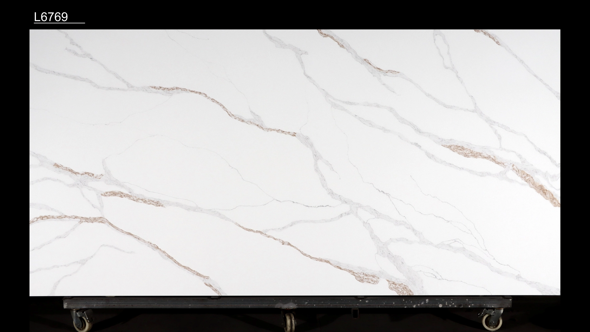 Calacatta Quartz Slab GSQ 6769 for Kitchen Countertops & Vanity Tops