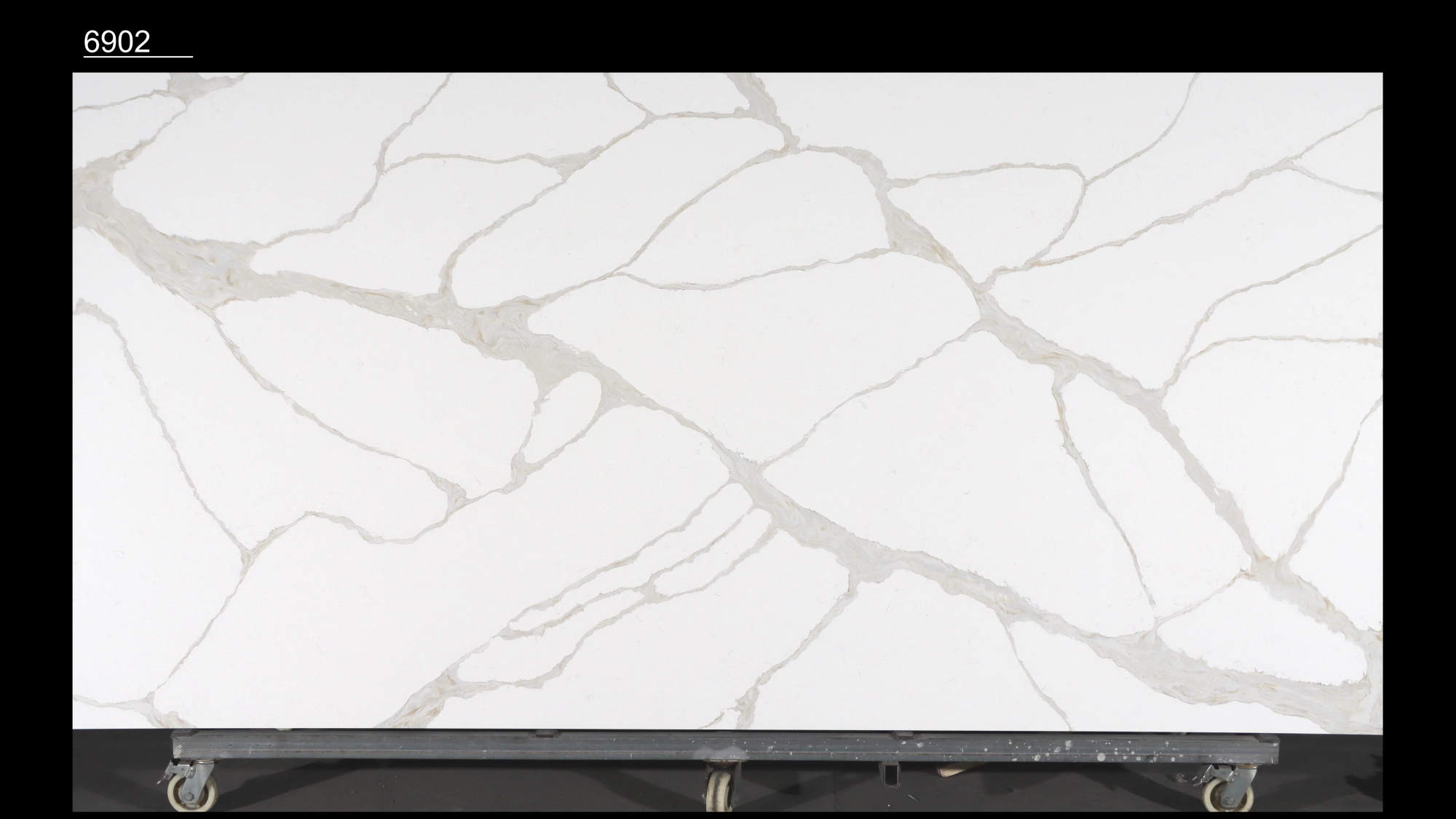 Calacatta Quartz Slab GSQ 6902 for Kitchen Countertops & Vanity Tops