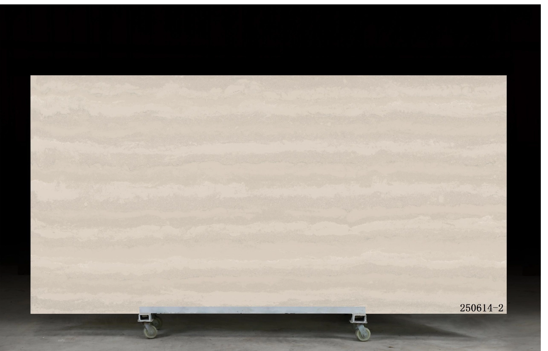 Calacatta Quartz Slab GSX 250614-2 for Kitchen Countertops & Vanity Tops