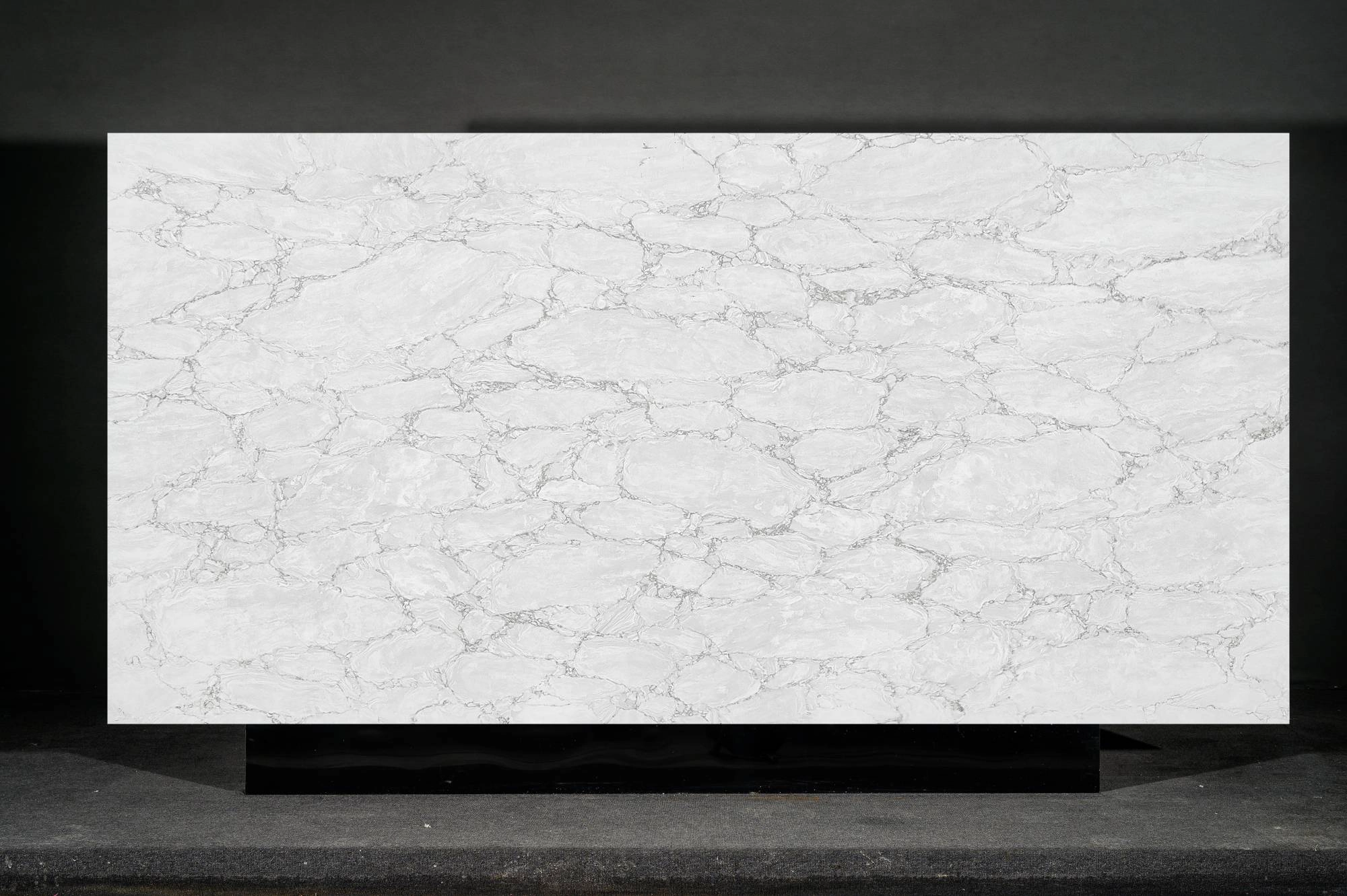 Calacatta Quartz Slab GSX FT8 for Kitchen Countertops & Vanity Tops