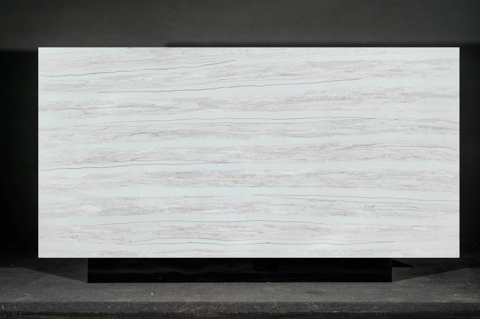 Calacatta Quartz Slab GSX FT16 for Kitchen Countertops & Vanity Tops