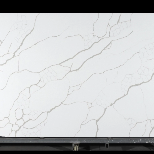 Dalle de quartz blanc Calacatta GSQ 6601 | Grand format pour plans de travail de cuisine et plans de toilette