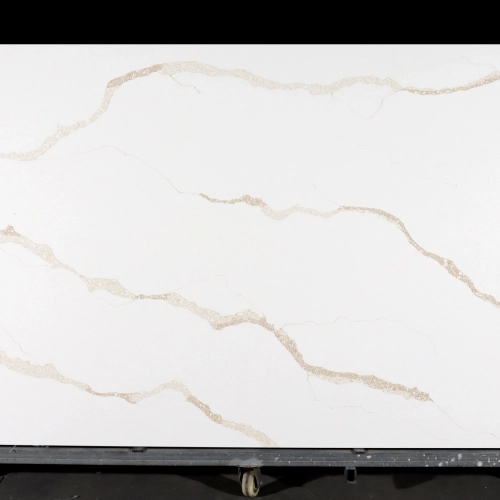 Dalle de quartz Calacatta GSQ 6634 | Grand format pour plans de travail de cuisine et plans de toilette