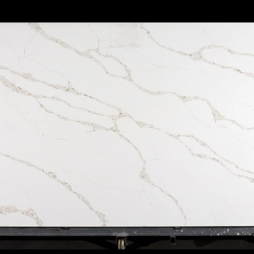 Dalle de quartz Calacatta GSQ 6680 pour plans de travail de cuisine et plans de toilette