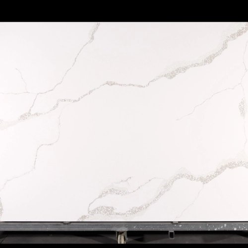 Dalle de quartz Calacatta GSQ 6806 pour plans de travail de cuisine et plans de toilette