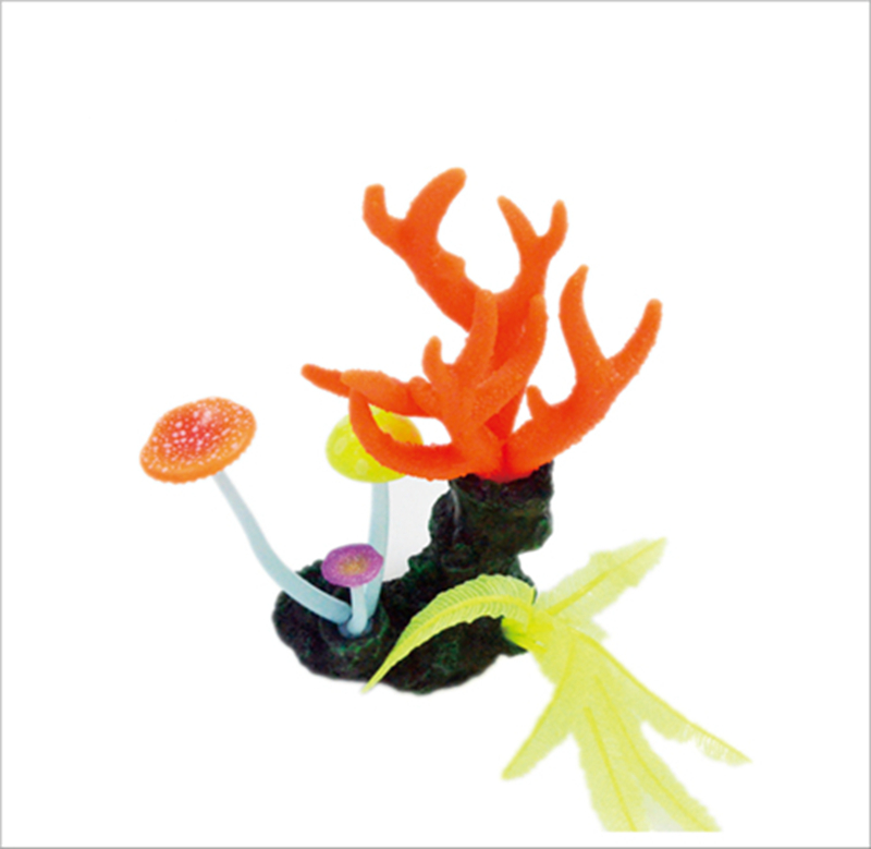 Aquarium decorations & plants