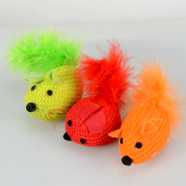 Hot selling pet toy plastic fuzzy cat toys